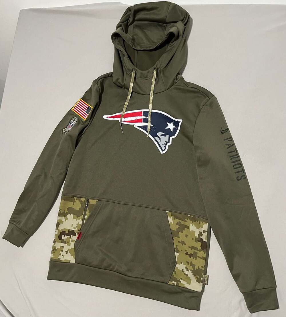 Nike New England Patriots Salute to Service Therma-Fit Hoodie Olive Green Camo